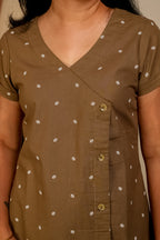 Earthy Brown Cotton Casual Midi Dress
