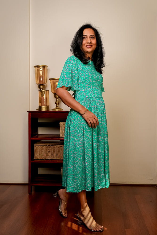 Emerald Bloom Flutter Sleeve Midi Dress