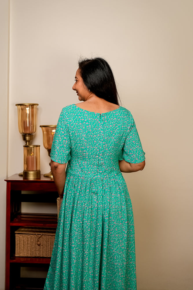 Emerald Bloom Flutter Sleeve Midi Dress